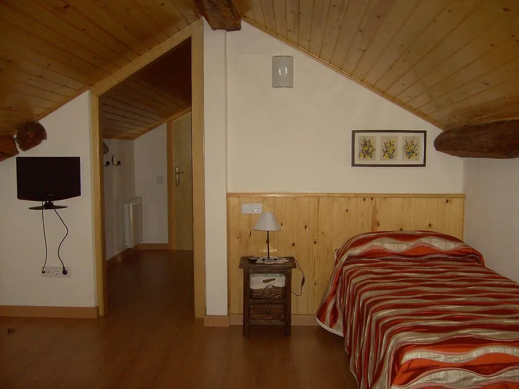 Casa Rogel Konuk evi Llesuy 0*,  İspanya